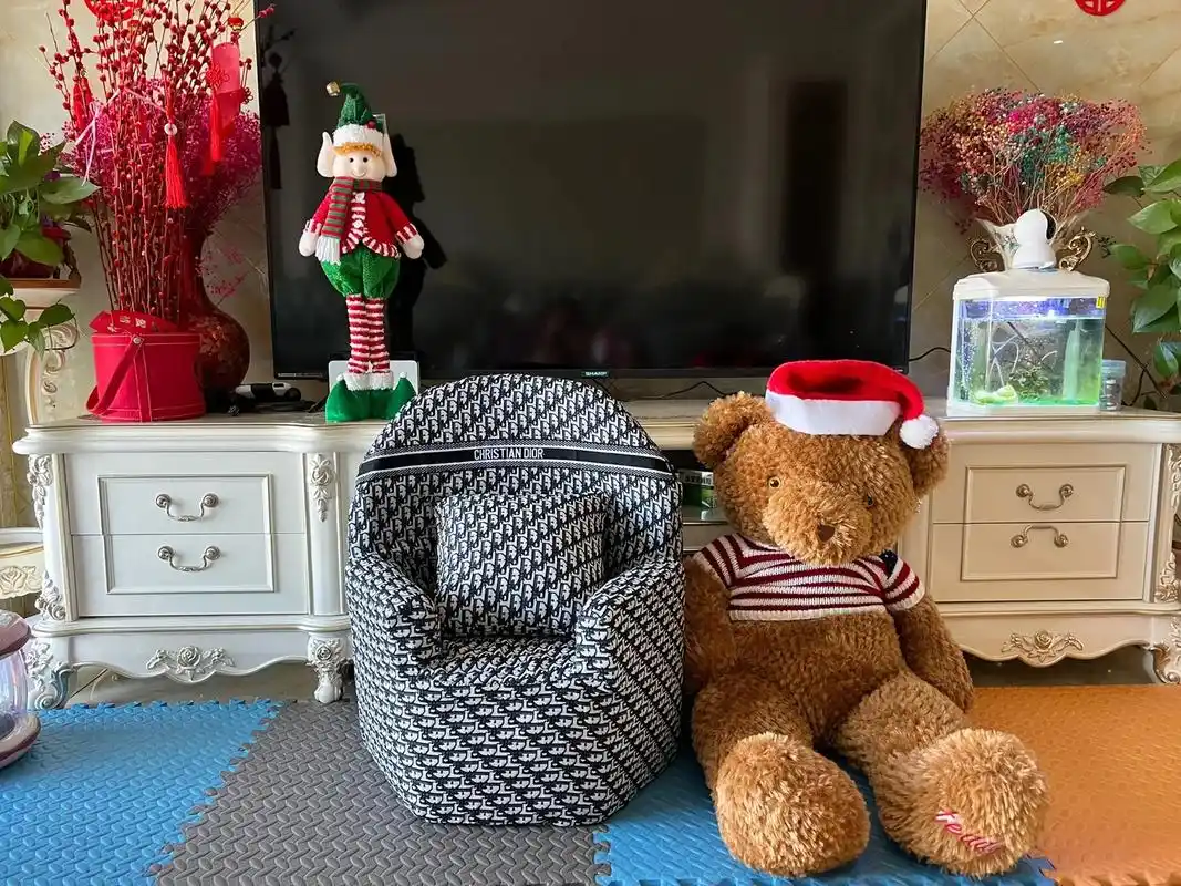 全球纯手工限量款"dior"儿童沙发.#奶粉罐改造 - 抖音