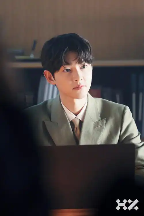 宋仲基lv全球品牌代言人##宋仲基祸乱受邀戛纳国际电影节##不愧是宋