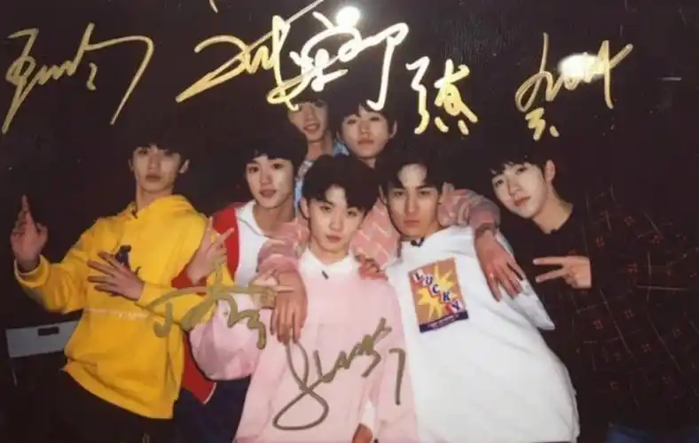 时代少年团拍立得