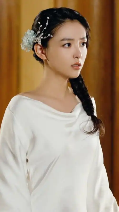 上古情歌-亦篱-吴倩饰