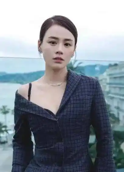 赘肉横生一脸老态,33岁马思纯再发福惹人心疼,疑因药物所致_状态_吐槽