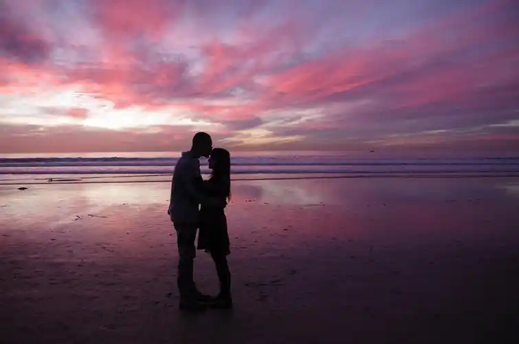 世间情侣,甜蜜过后,需要怎样的相处之道呢? - 简书