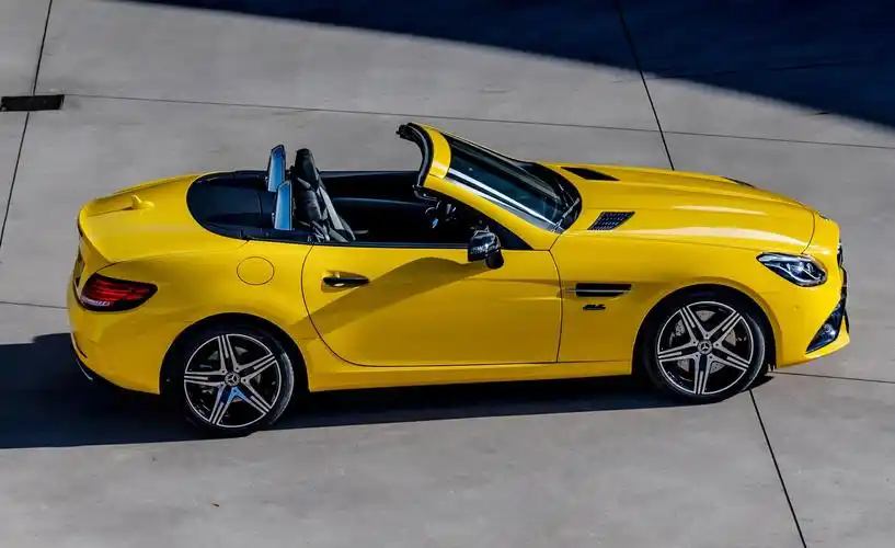 梅赛德斯奔驰slc跑车最后版本即将到来,而全新跑车正在研发中