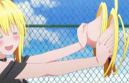 爆笑gif:妹子穿的比基尼质量真心好 - 乐迷社区