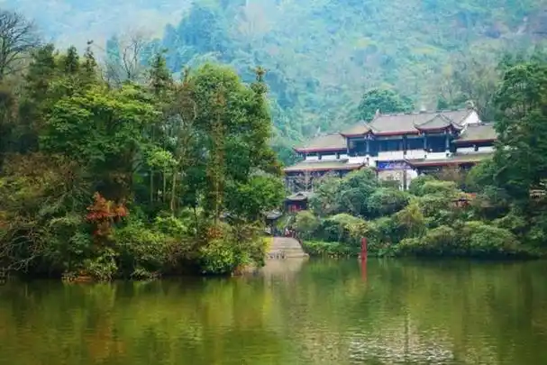 四川唯一的"超大城市",面积比武汉,广州还大,gdp超过2.2万亿