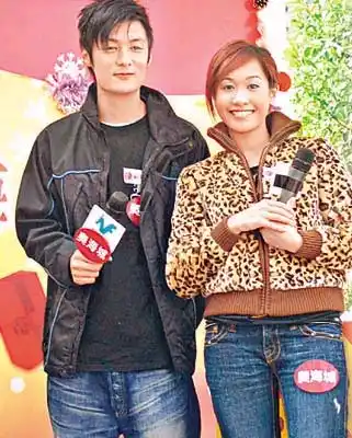 余文乐迷彩安全套换纸巾 否认约会黄伊汶(图)