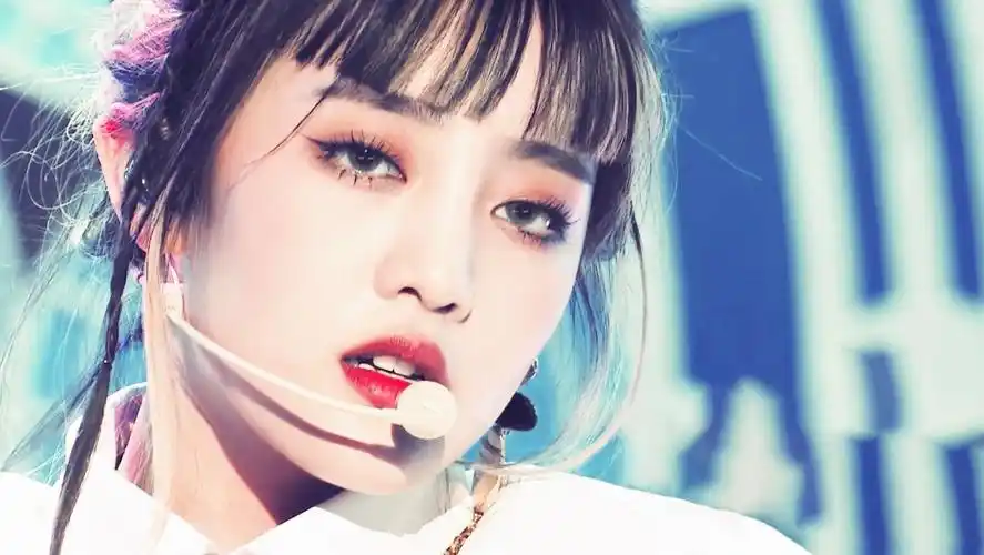 请问可以科普和安利(g)i-dle的米妮吗? - 知乎