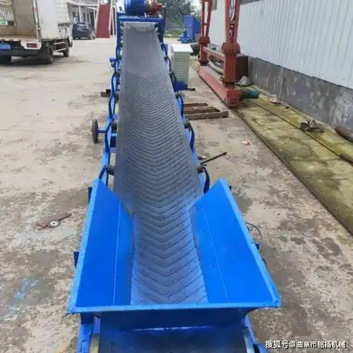 水泥厂装车传送带粮食化肥输送设备800带宽双槽钢皮带机