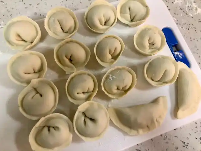 冬至的早晨早早的起来包圆鼓鼓的饺子其实早已没了什么节日的气氛而