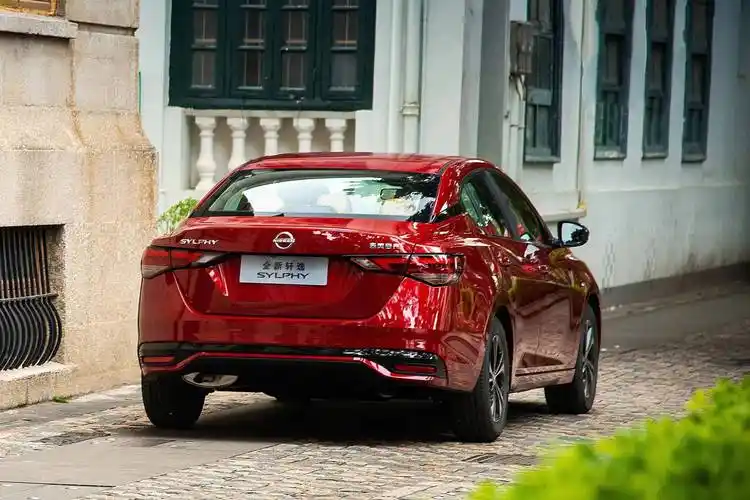 优惠幅度再加码!日产轩逸发布优惠政策,预定下月销冠?_搜狐汽车_搜狐