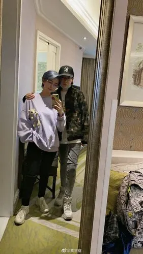 合影[doge]@七雪本尊 来自紫堂宿 - 微博