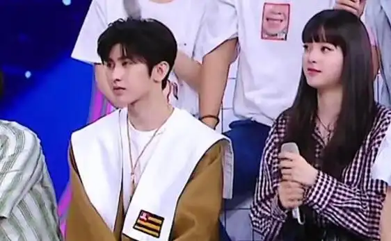 蔡徐坤欧阳娜娜恋情揭秘蔡徐坤回应欧阳娜娜恋情