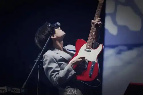 特别策划67直播天下专访大波浪乐队主唱李剑