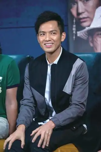 韩媒评选中国十大帅哥:钟汉良第一 吴彦祖落榜(图)