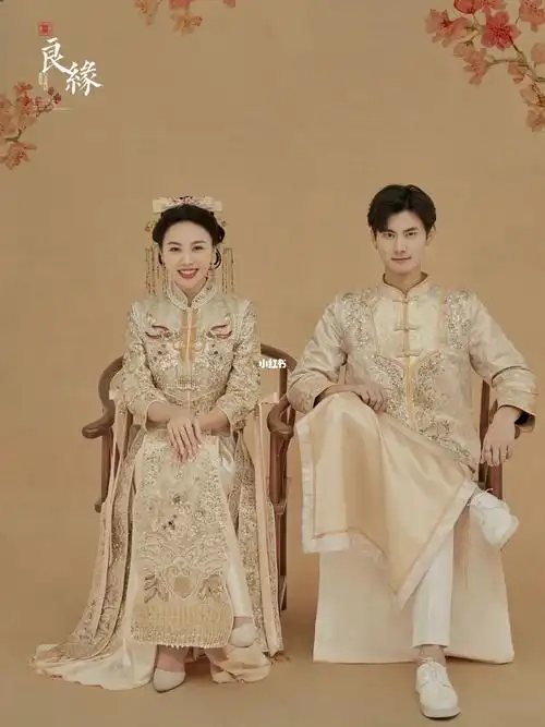 中式香槟色秀禾婚纱照78拍完真的很香吖～93