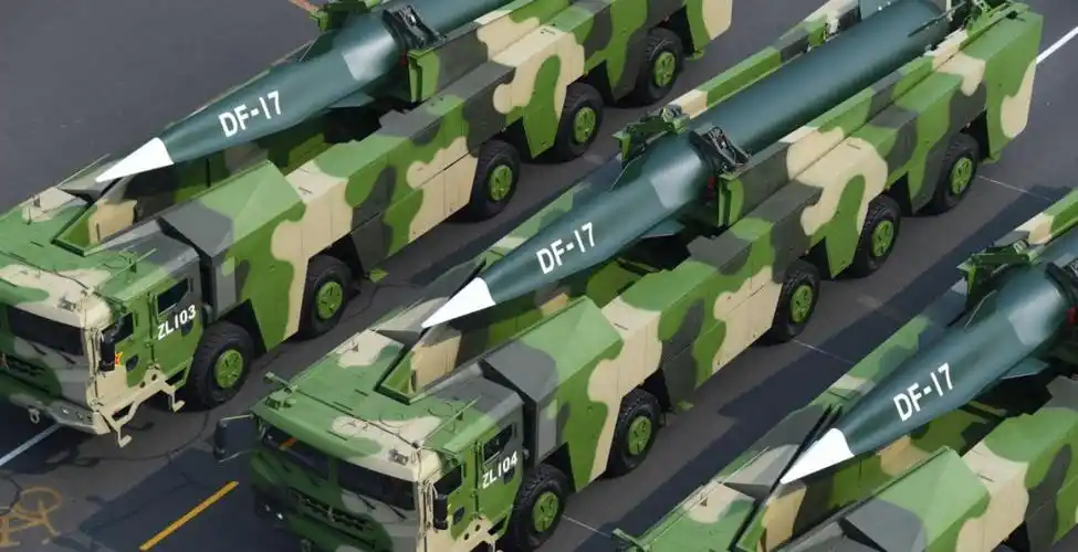 中国东风-17高超音速弹道导弹