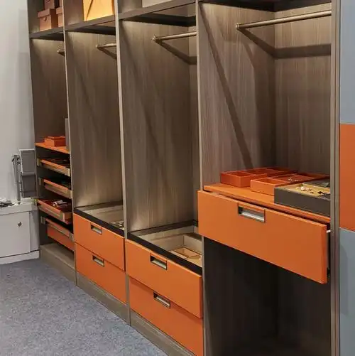 定制皮革衣柜门板抽屉面板定做衣帽间轻奢隔板收纳箱