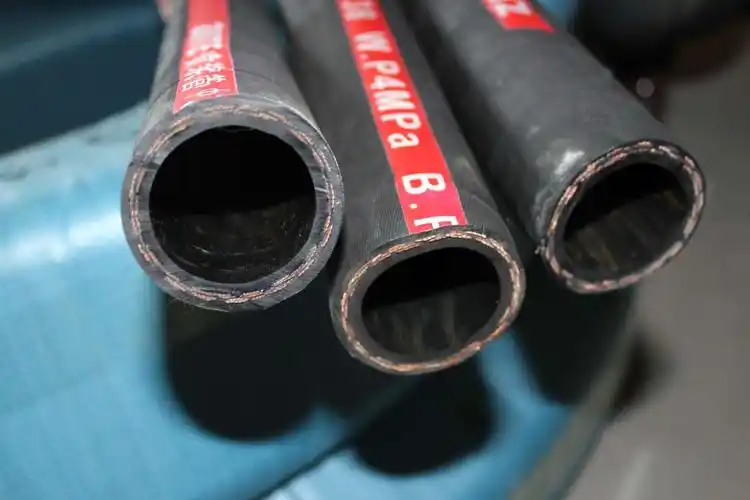 热销供应丁腈橡胶燃气专用胶管 大口径耐油胶管