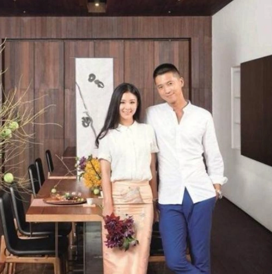 晒晒王雷住的豪宅,生活中夫妻二人超恩爱,房子内部装修十分奢华