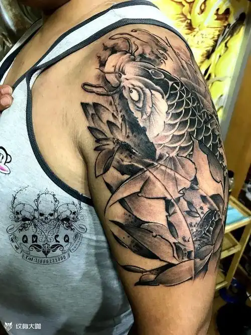 大臂鲤鱼,五个半小时_纹身图案手稿图片_胶东巳雕的纹身作品集
