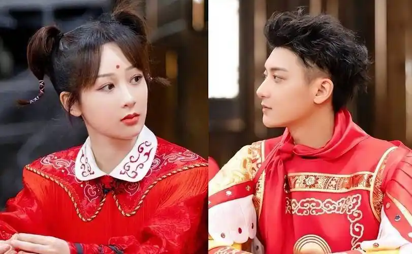 杨紫黄子韬模仿情侣没聊几句就提分手黄子韬没法跟你相处