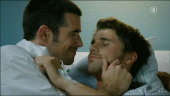 原创搞笑gif你这个发型就比较有个性啦