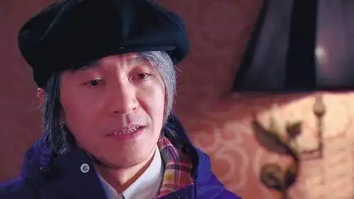 周星驰为什么不染头发?朱茵的一句话令人心酸