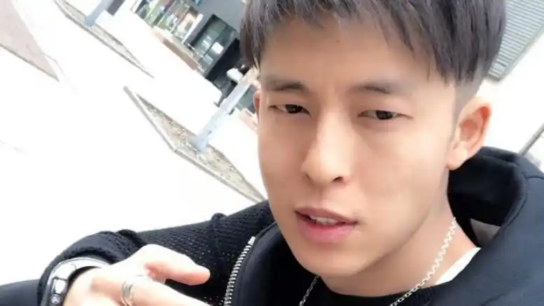 王冕年龄资料简介 多次获得yy男歌手以及男偶像大奖 - 品度娱乐