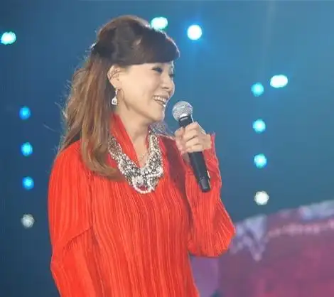 data-lemmaid="8598259">龙千玉 /a>演唱的一首单曲,该曲收录在专辑