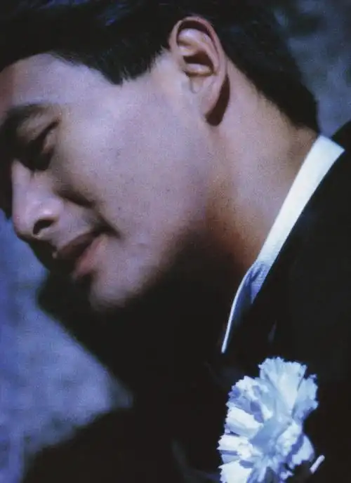 纵横四海的赌神周润发摄影居然这么强