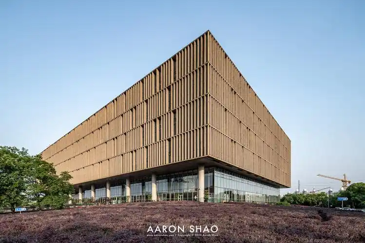 漂浮的魔方上海浦东图书馆