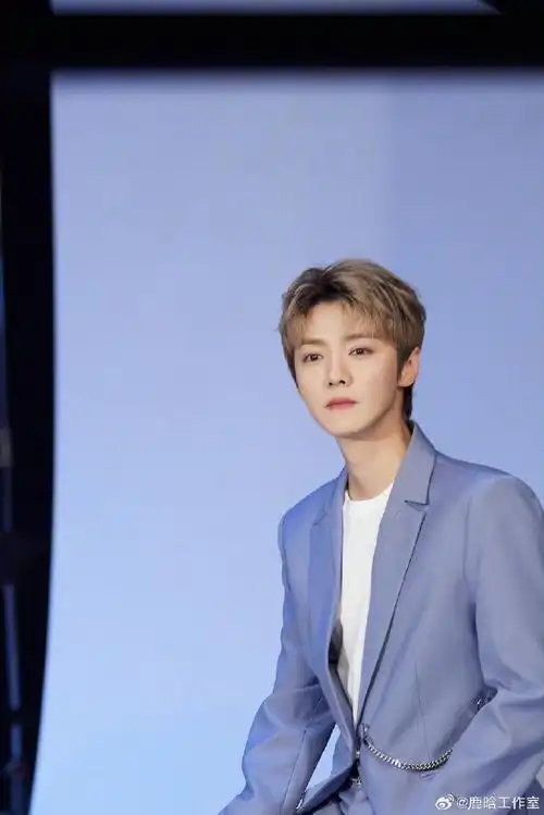 鹿晗代言甄稀冰淇淋##全世界最帅的老板