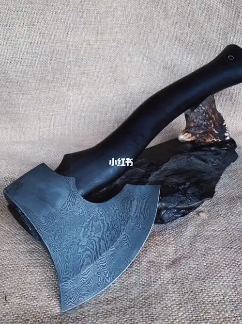 小金刚手工段打百炼花纹钢斧头家用野营装备