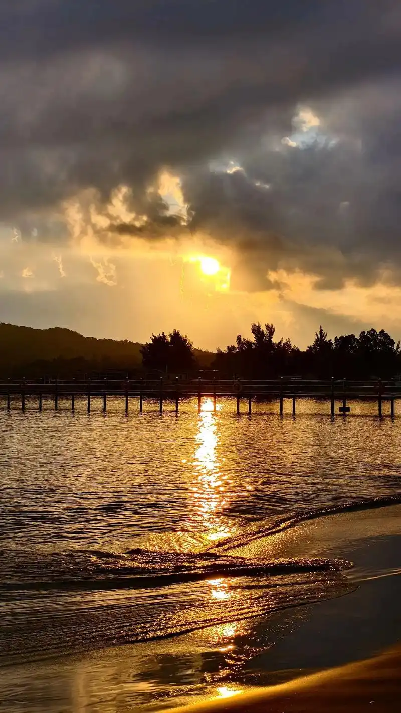 成年人的世界,看一次风景,等于看了一次心理医生;你我都要记得