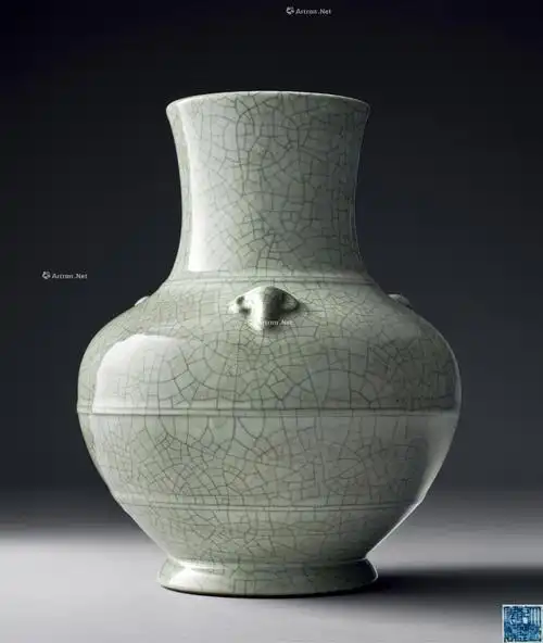 清乾隆 仿哥釉三羊尊