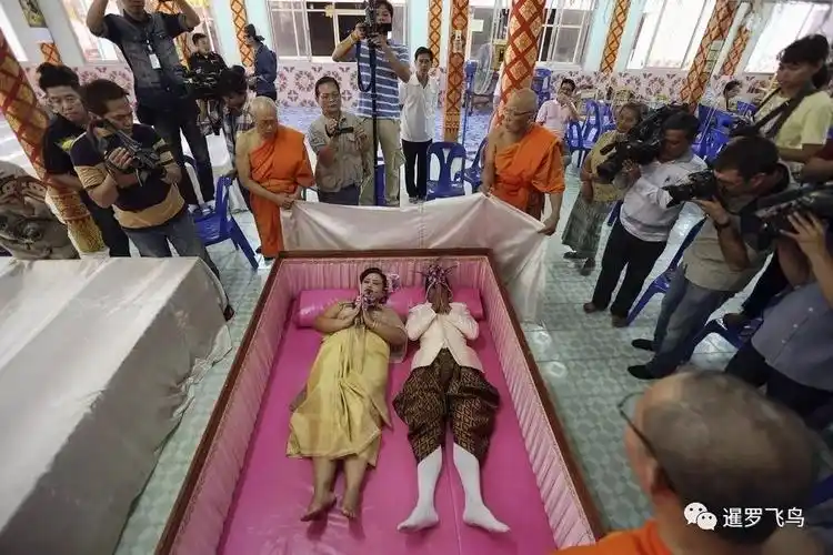 新年第一天就躺棺材?泰国独特风俗只为消灾祈福