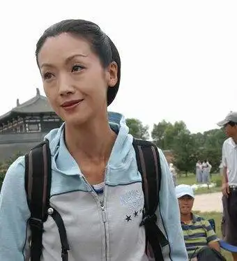 如今吴倩莲人老珠黄,没有了当年亭亭玉立的样子. 参考来源