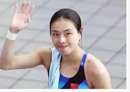 跳水皇后伏明霞搬出家与梁锦松已离婚两人不同方式作出回应