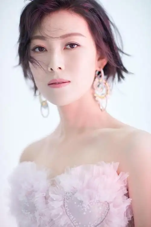 常思思发布新作《丁香赞歌》 歌颂哈尔滨城市之花