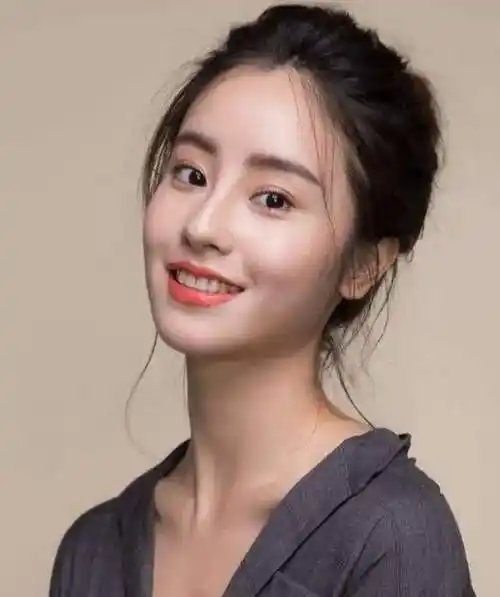 杨紫|黄轩|秦俊杰|张雪迎|毛晓彤|谭松韵_网易订阅