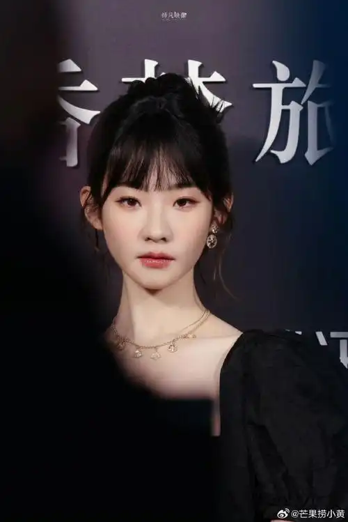 有刘海的张艺凡##张艺凡齐刘海造型##张艺凡生图