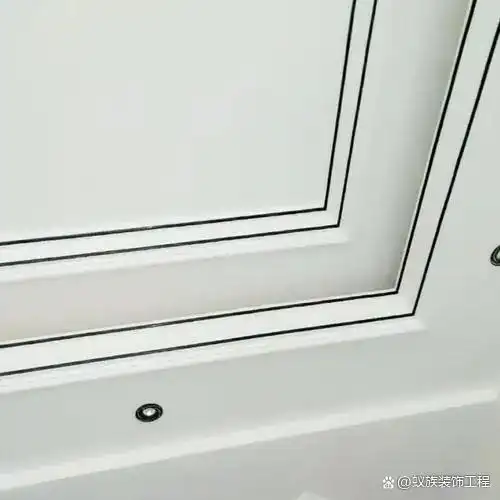 那么石膏板吊顶不平原因是什么呢?