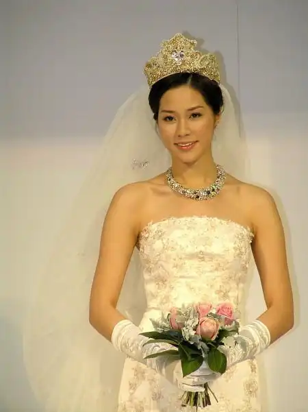 法国婚纱及晚装汇演 (徐子淇)