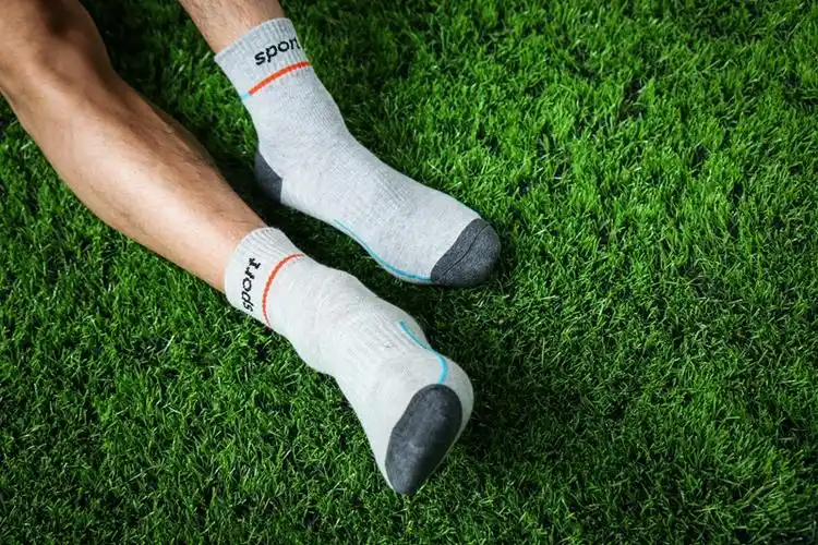 袜子男秋冬中筒男袜新款篮球运动袜棉男士冬季羽毛球袜批发