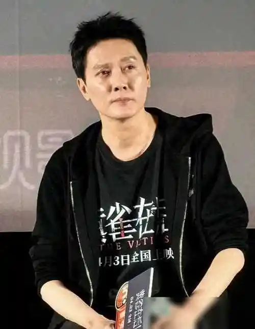 冯绍峰谈儿子后眼眶红润言语中渴望复婚