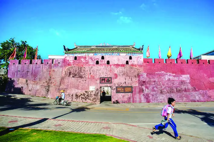 p>    平海古城.惠州东江图片社供图 /p>