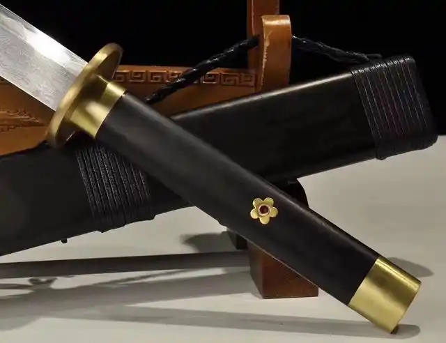 「鉴赏」手工锻打花纹钢战刀-锦衣卫