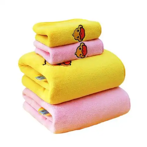 儿童毛巾卡通纯色方巾毛巾三件组合小黄鸭珊瑚绒浴巾套装工厂批发
