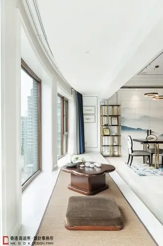 圆弧拱形阳台窗装修效果图