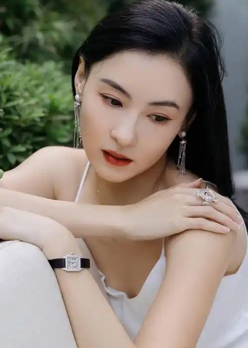 张柏芝包场为小王子庆生,5岁张礼承首露正面照,网友:颜值好高_孩子